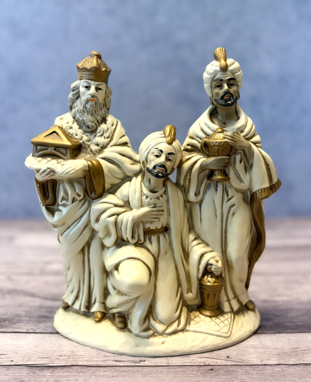 Nativity Music Box Three Wise Men Figurine 10" Christmas Vintage Decor
